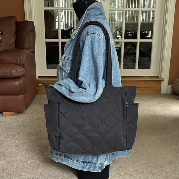 New QUILTED TOTE BAG CARRYALL Black 👜 - Picture 2 of 7